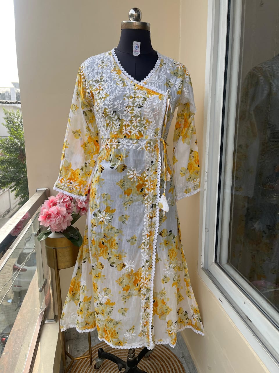 Printed Mulmul Cotton Fine Hand-Embroidered Lucknowi Chikankari Angarakha Kurti