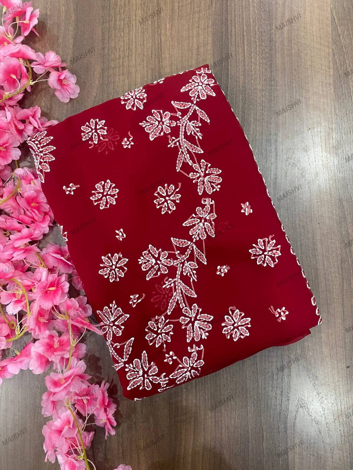Fine Georgette Designer Saree with Sunflower Chikankari Motifs & Blouse Piece