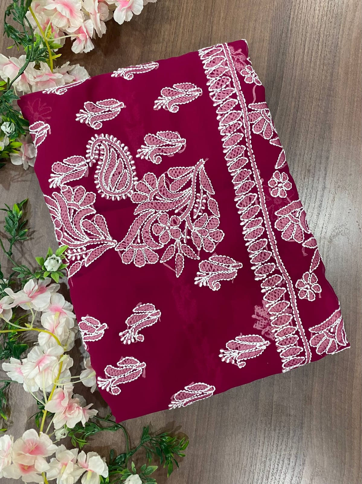 Beautiful Georgette Saree with Designer Lining Work Pallu & Blouse